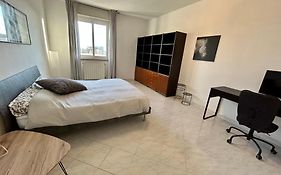 Lmhouse